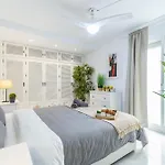 Fuengirola Beach Apartments Фуэнхирола