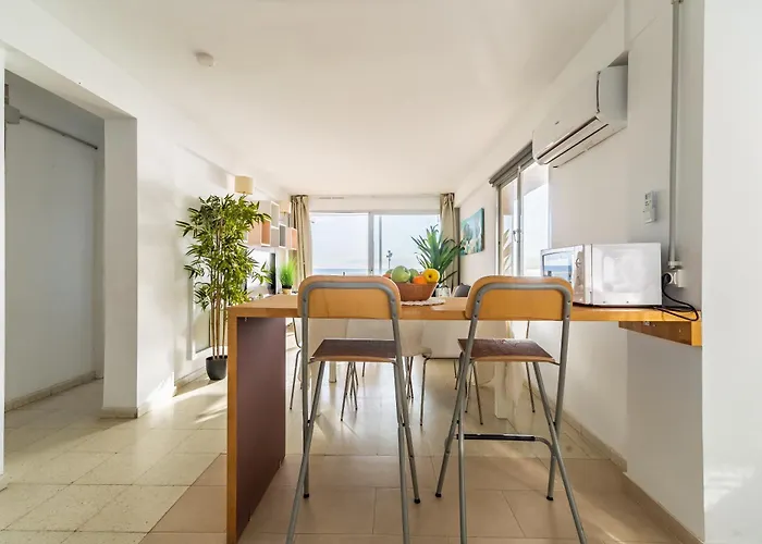 アパート Fuengirola Beach Apartments フエンヒロラ