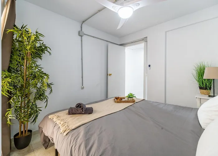 アパート Fuengirola Beach Apartments フエンヒロラ